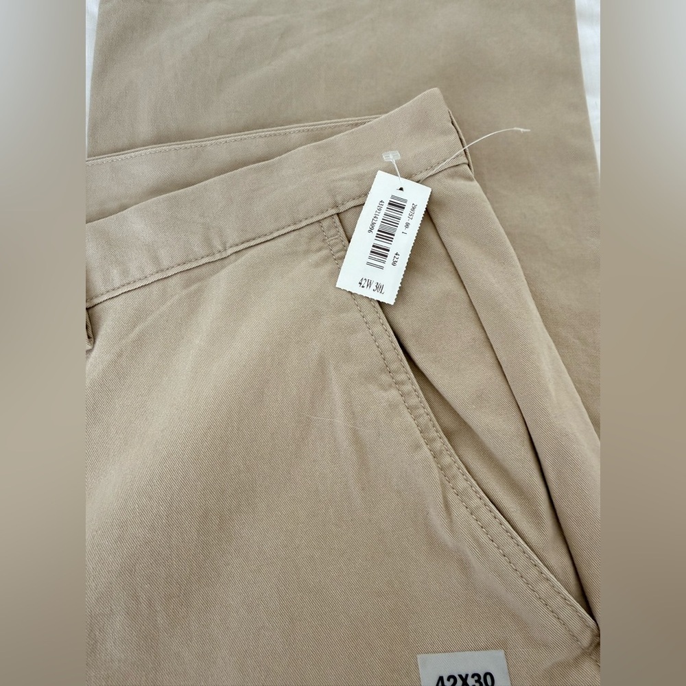 NWT Men’s Old Navy Khaki straight leg Preppy Dress Casual Work Pants 42x30 - Picture 3 of 8
